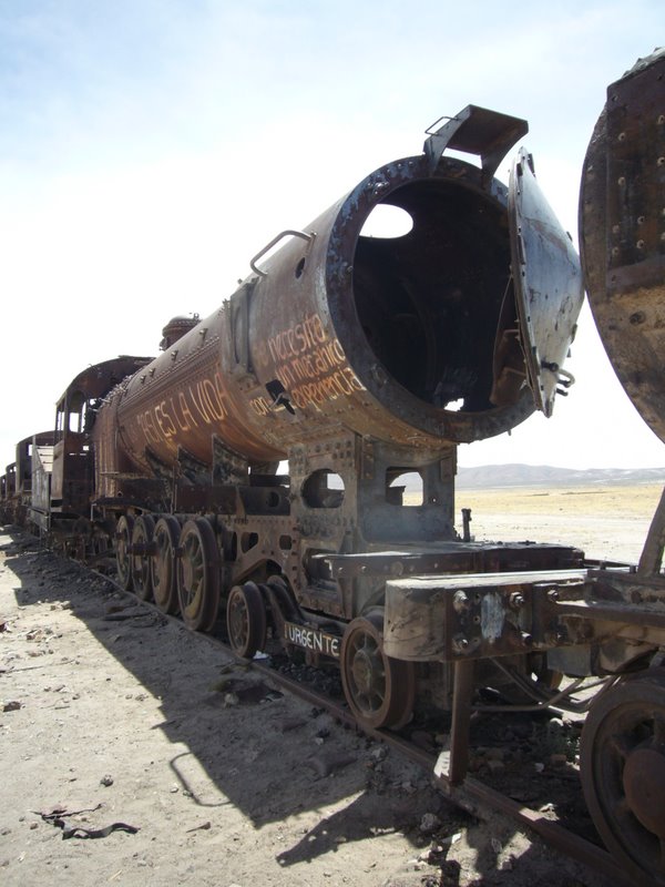 Travel - Bolivia - Salar De Uyuni - Train Cemetery
